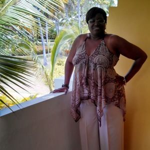 Meet your Posher, Vanessa